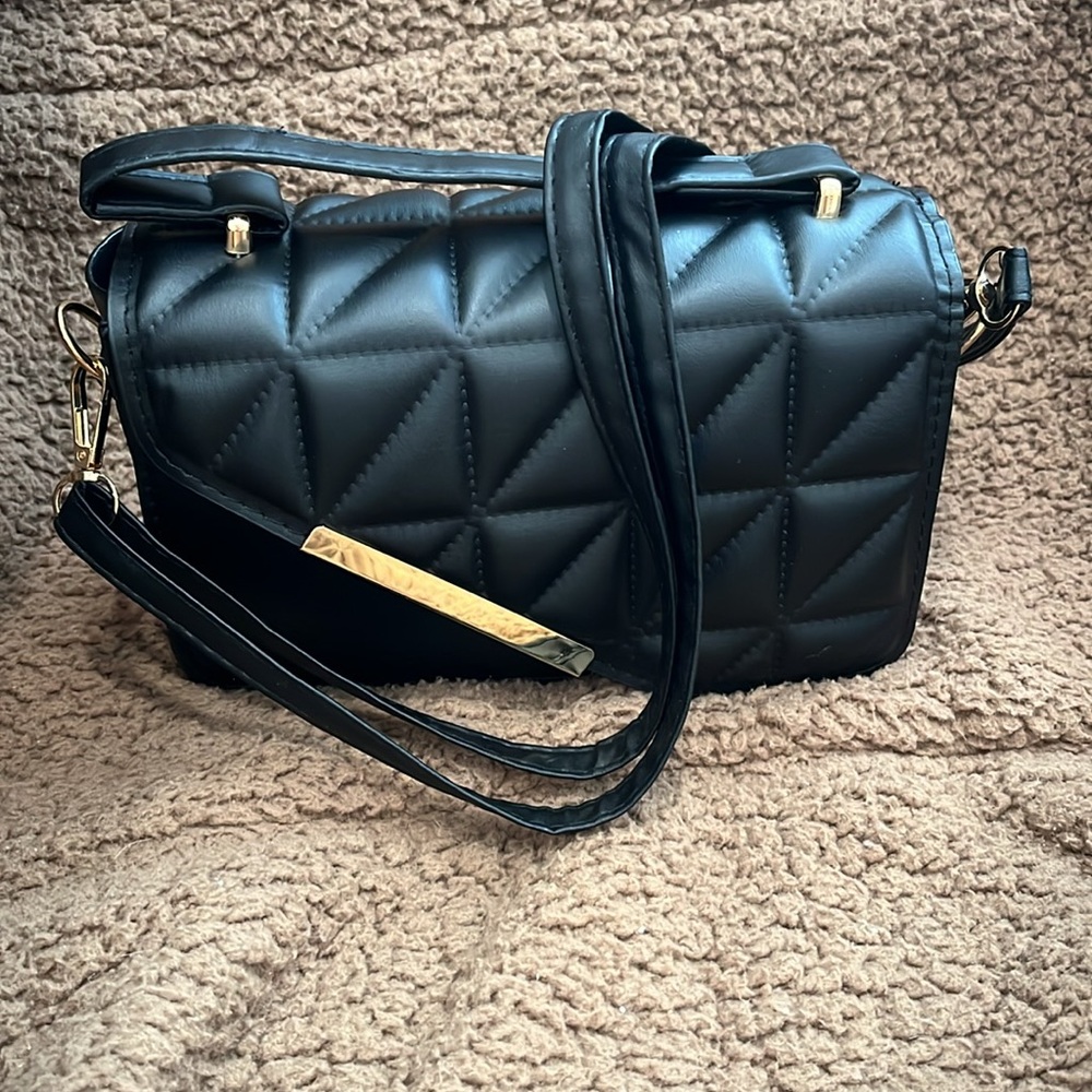 Black Purse - Picture 5 of 7